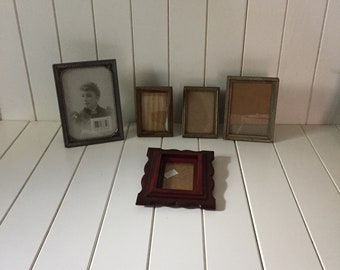 Vintage Small Picture Frame, Vintage Frame, Metal Frame, Farmhouse Decor, Shabby Chic Decor, Cottage Decor, Wall Decor, Table Decor, Gift
