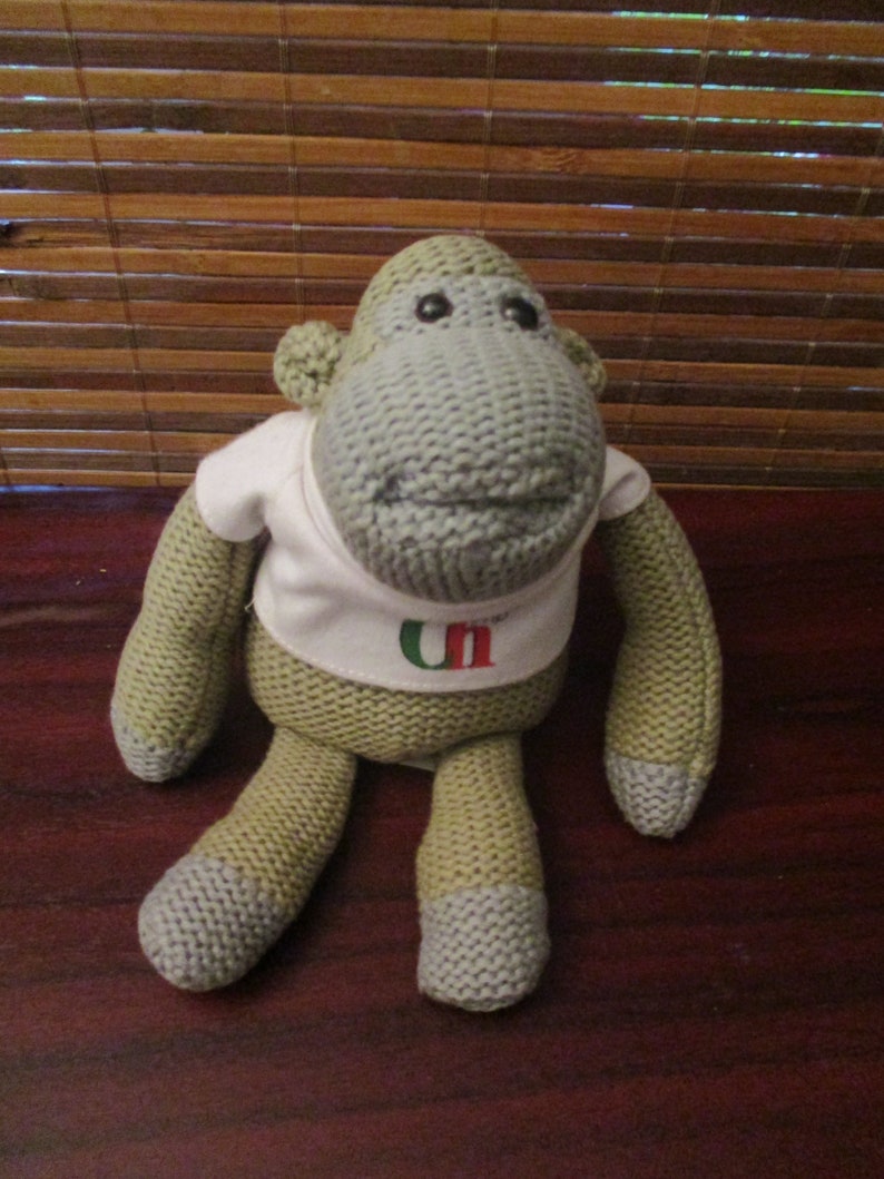 White T Shirt Pg Tips Hey Monkey Sidekick Soft Toy Monkey Tea Bags Promotional Monkey Beanie