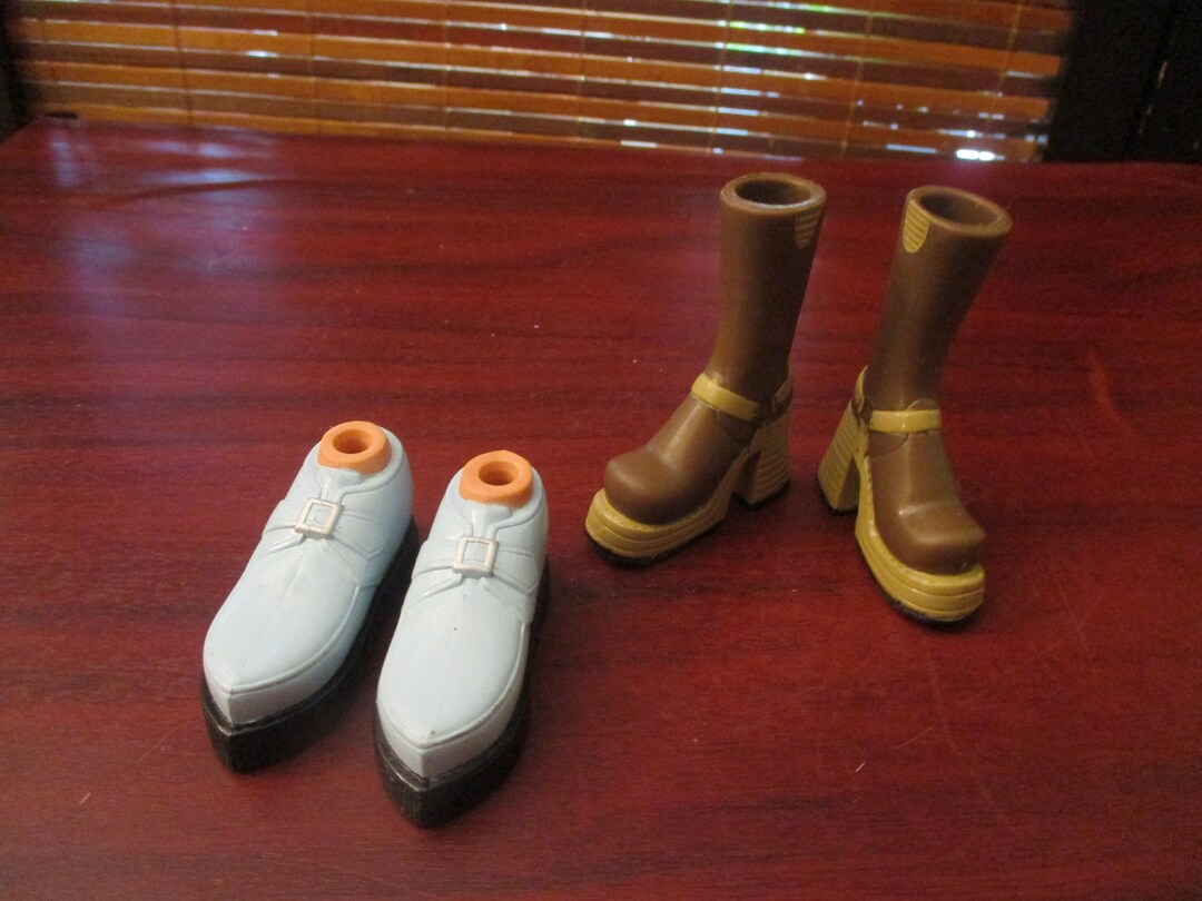 Bratz Dolls Shoes & Boots Set of Two Pairs Etsy