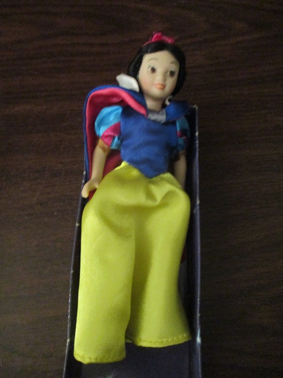 Disney snow white porcelain doll sale