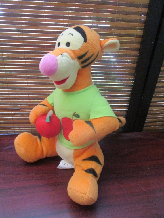 winnie the pooh tigger soft toy