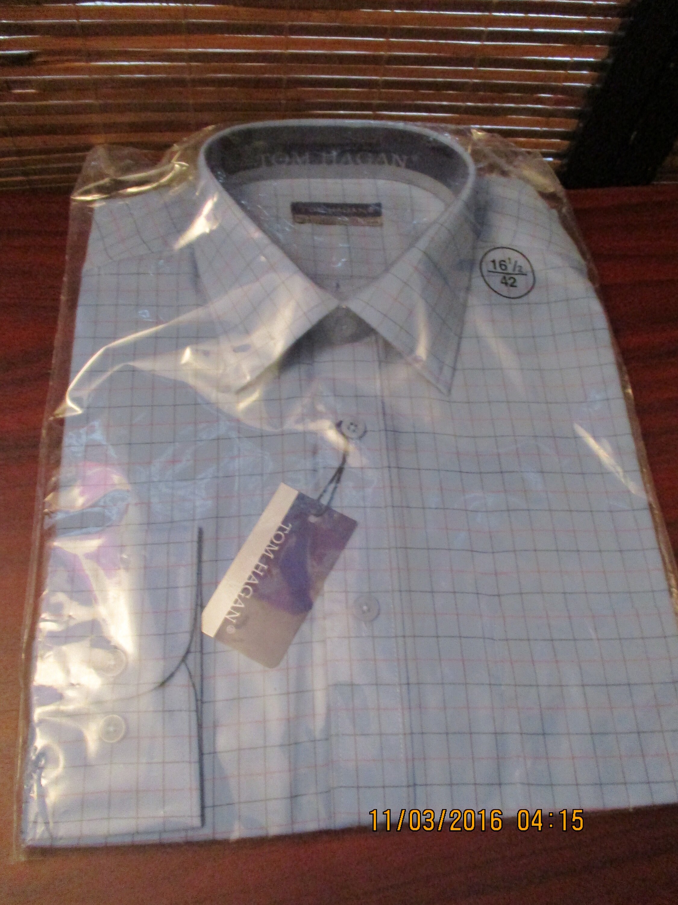 Image of Vintage Tom Hagan Mens Shirt Size 16.5 | 42 Blue Check Pattern New