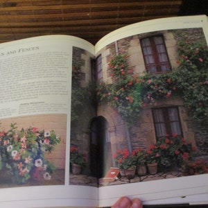 Container Gardening Book Hardback Book image 9