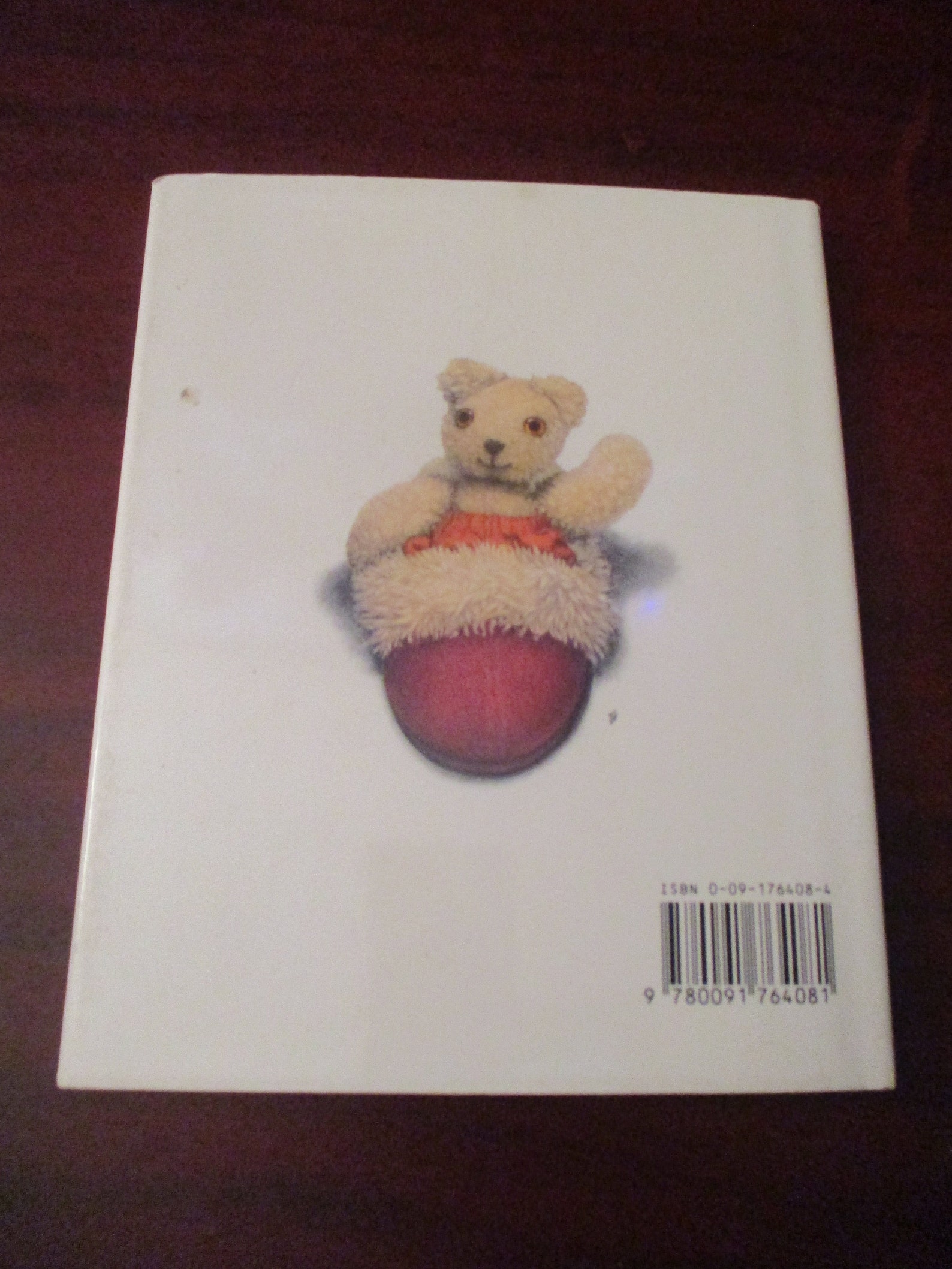 old bear by jane hissey old bear by jane hissey