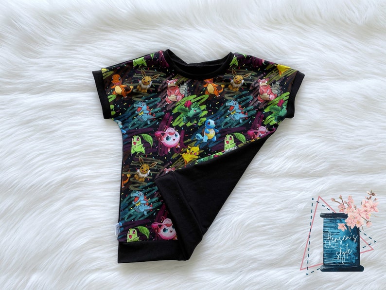 Harem style T-shirt Choose between 28 differents solids colors Short sleeve sweater.