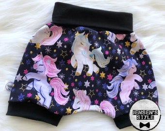 The essentials, SHORTS. Unicorn design.