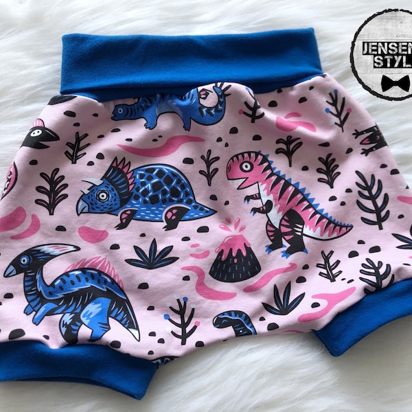 Les incontournables, SHORT. Design de dinosaures.