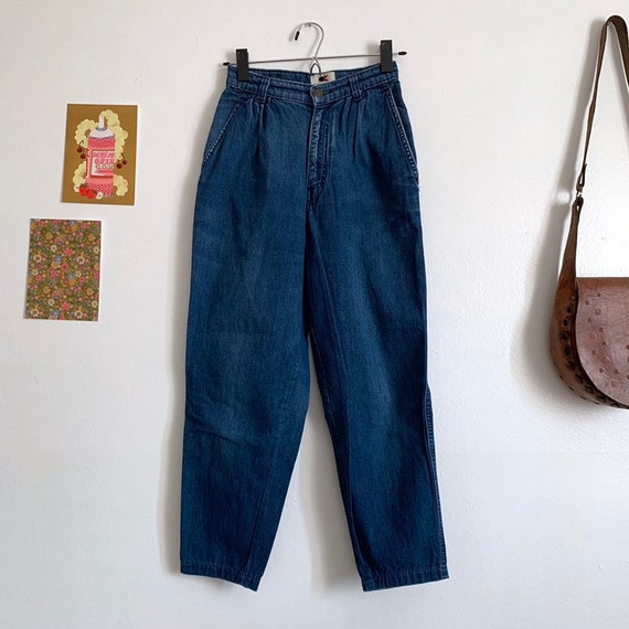 Vintage Calvin Klein high waisted jeans, pleated,