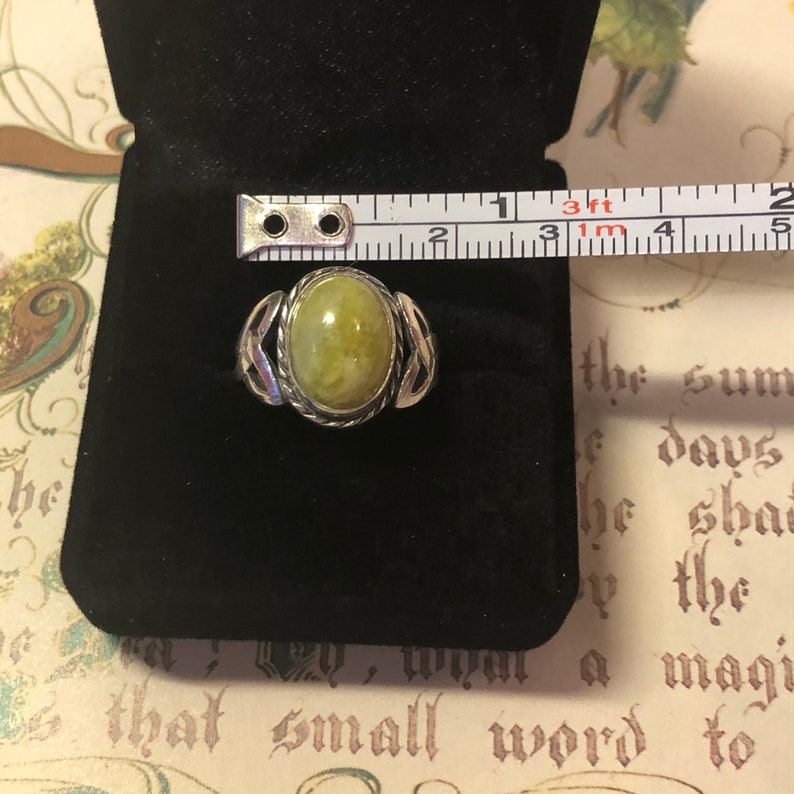 Celtic Silver Ring Vintage Silver Celtic Knot Ring Green /& Silver Ring Celtic Ring Simulated Connemara Marble Ring Vintage Celtic Ring