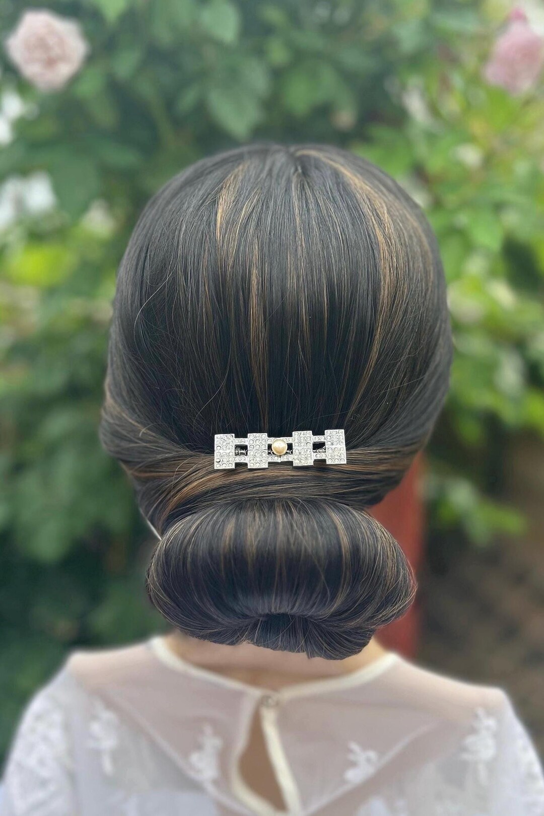 Vintage Bridal Hair Comb with Simulated Pearl Crystal Accents Ivory Pearl and Crystal Floral Wedding Hair Comb in Silver main image 3