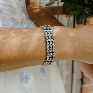 Vintage Art Deco Design Clear Crystal Bracelet Silver Tone. Imperfect. Costume Jewellery Bracelet