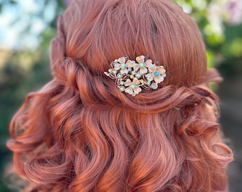 Vintage Floral Hair Comb: Upcycled 1950s Brooch, Peach Flowers