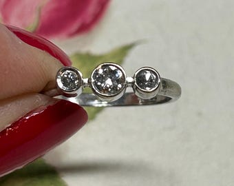 Preowned 18ct White Gold Diamond Trilogy Ring, UK L 1/2 US 6