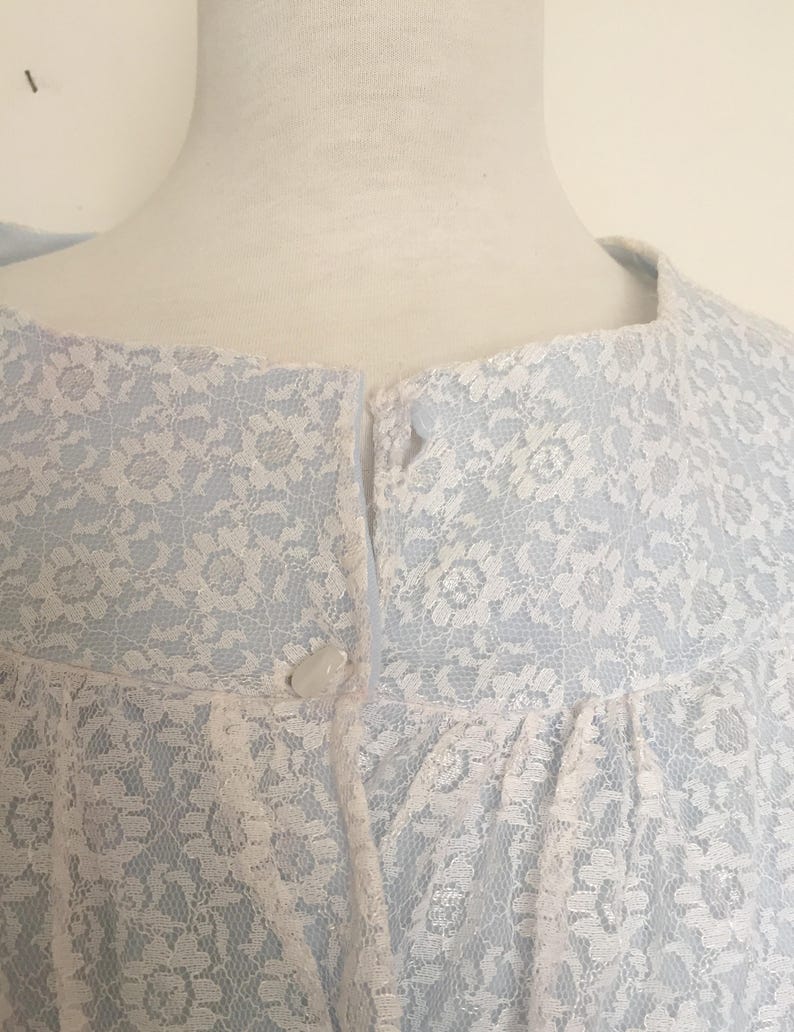 1960s Blue /& White Lace Bed Jacket Vintage
