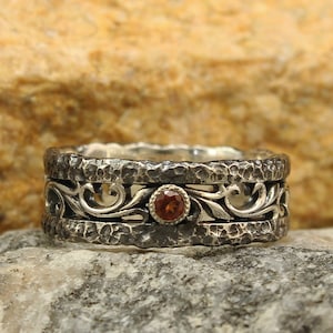 Garnet rock ring in silver with antique finish, Unique vine wedding ring, Hammered band in vintage style, Wild nature ring, Wide ring