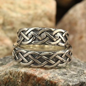 Diamonds and celtic knit wedding bands set, His and her celtic ring, Couple celtic sterling silver bands, Celtic knot matching wedding rings
