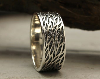 Leaves sterling silver wedding band in vintage style, Unique wedding band, 8mm nature wedding ring, Unusual band, Oxidized silver band