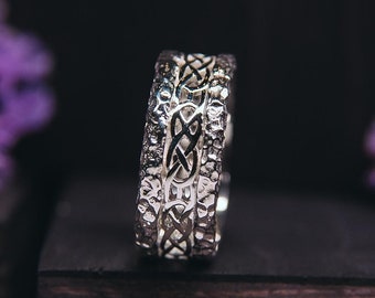 Keltische trouwring met gehamerde randen - Sterling Silver Infinity Ring - Ierse sieraden Promise Ring voor haar - Uniek huwelijkscadeau voor hem