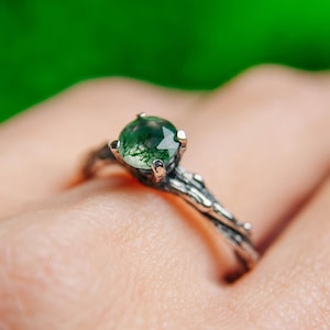 Thin Dainty Branch Moss Agate Engagement Ring Silver Delicate Twisted Twig of Forest Tree Ring Green Gemstone Nature inspired Promise Ring