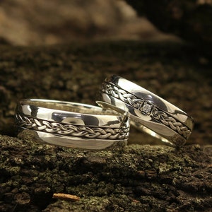 Braided wedding bands for on sale her