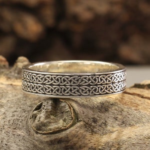 Vintage Silver Celtic Ring for Him and Her Engraved Celtic Knot Ring Unisex Celtic Wedding Ring Band Handmade Irish Infinity ring image 2