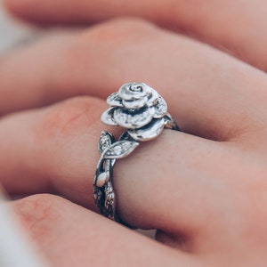 Elegant Silver Rose Ring Dainty June Birth Flower Engagement Ring White Stones on Petals & Leaves Nature Blooming Floral Ring for Girlfriend