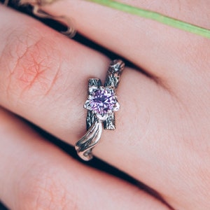 Amethyst flower on a silver dainty twig ring for her, Nature floral engagement ring with natural lilac gem, Handmade Fairycore jewelry