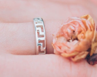 Thin Silver Greek Key Ring — Unique Vintage Womens Wedding Band Open Meander pattern — Dainty Promise Ring for Her — Simple Geometric Ring