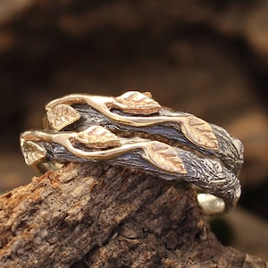 Conjunto de alianças de casamento de casal de metal misto com folhas douradas, inspirado na natureza da floresta, para ele e para ela - Conjunto de anéis de casal combinando com árvores, galhos de ouro e prata