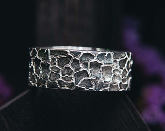 Brutalist Jewelry Cracked Ring - Handmade 9 mm Wide Textured Ring - Chunky & Bold Silver Ring - Durable Rock Band for Man