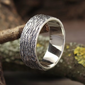 Durable Mens Silver Ring & textured in Wood Wedding band, Handmade Wide Silver Ring for Him, Solid Forest Nature Tree Ring, Gift for Husband