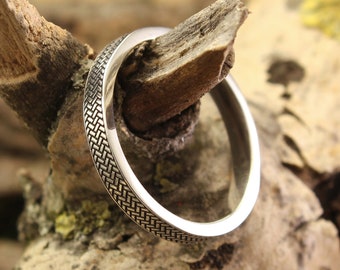 Tire Tread Thin Silver Ring — Biker Promise Ring for Him — Geometric pattern Unique Mens Wedding Band Silver — Meaningful Long Distance Gift