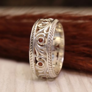 Garnet and vine vintage style wedding ring, Leaves silver band, Men&#39;s silver ring, Nature wedding band, Women&#39;s silver ring with garnet