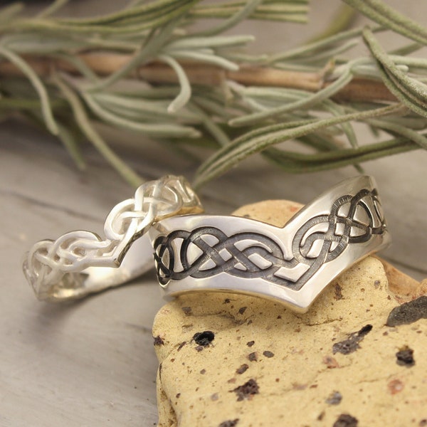 Celtic Wedding Rings Set, Sterling Silver Chevron Matching Couple Rings Set, Vintage style Bridal Set, Handmade Irish infinity Knot Rings