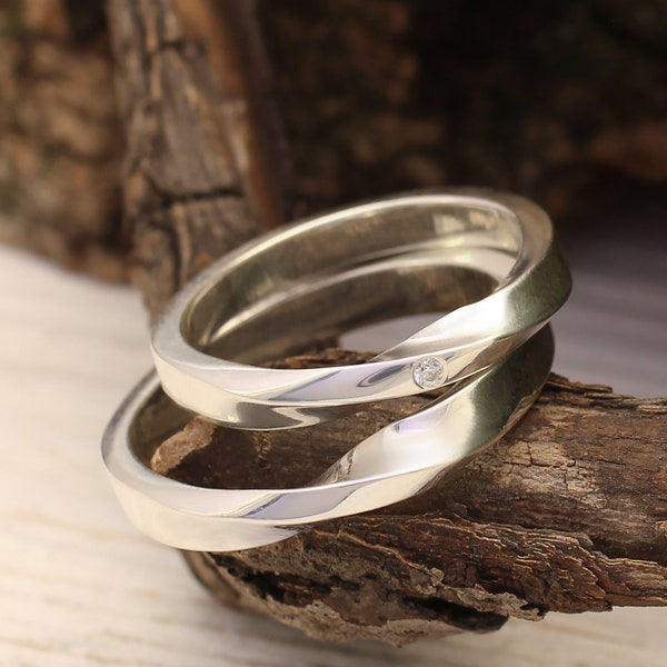 Mobius & Diamond Couple Wedding Bands Set His and Hers, Pair of Unique Matching Wedding Rings with Geometric Design, Couple Anniversary Gift