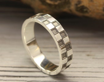 Two Tone Geometric Checkered Ring Band, 925 Sterling Silver Ring in Chess Board Pattern, Alternative Wedding Ring His and Hers, Unisex Ring