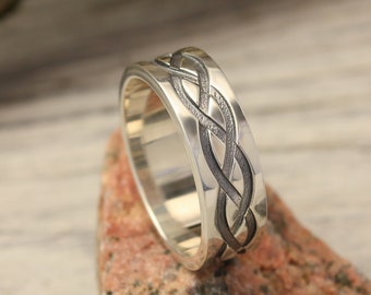 Mens Celtic Wedding Band — Irish Wide Silver Ring for Him — Braided Celtic Knots Vintage style Ring — Engraved infinity pattern Promise Ring