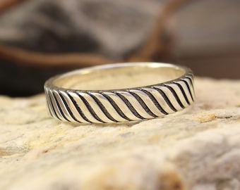 Sterling Silver Wedding Band Engraved Wavy Pattern with Oxidized Recesses