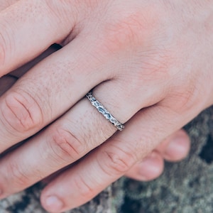 Hammered sterling silver small wedding band, Rustic wedding band, Hammer ring, Wild relief ring, Rocky wedding ring, Oxidized finish ring