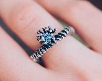 Sterling Silver Cocktail Ring for Her - Unique & Spiked Natural Blue Swiss Topaz Ring - Gemstone Edgy Statement Ring - Art Deco Jewelry