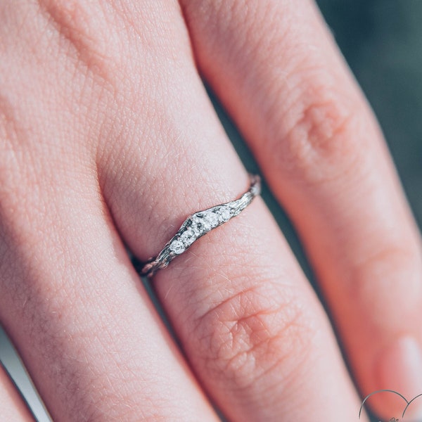 Tiny Tree bark Chevron Ring, Unique Silver V Ring, Thin Silver Stacking Ring — Woodbark and Gemstones, CZ Curved Wedding Band for Women