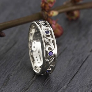 Vintage style sapphire wedding band, Natural sapphire ring, Nature silver ring, Women wedding ring, Leaves ring, Her engagement ring
