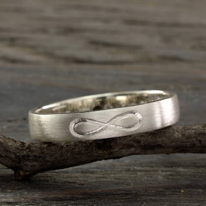 Infinity silver ring in matte finish, Infinity wedding band, Men&#39;s or women&#39;s wedding ring, Silver matte ring, Simple wedding band