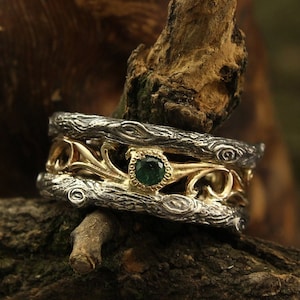 Vintage style vine and tree bark band with emerald, Unique emerald wedding band, Silver and 14k gold ring, Wide silver ring, Emerald ring