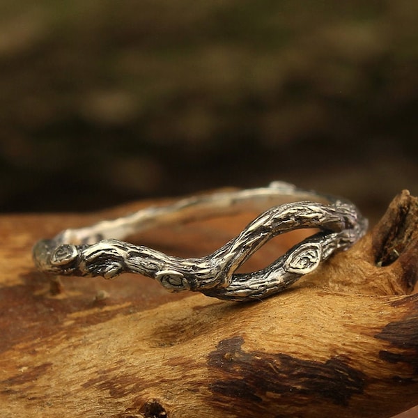 Zarte Zweig und Knoten Band in Weißgold, Baumrinde Ehering, Damenring kleine Zweige, Kleine Zweige in Weißgold, Naturring