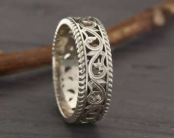 Vintage style vine wedding band in silver, Filigree wedding band, Nature silver band, Men vine band, Women vine ring, Unique wedding band