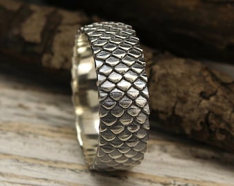 Fish scales ring, Unique men's band, Sterling silver band, Fischer ring, Unusual wedding band, 8mm wide band, Men's silver wedding band