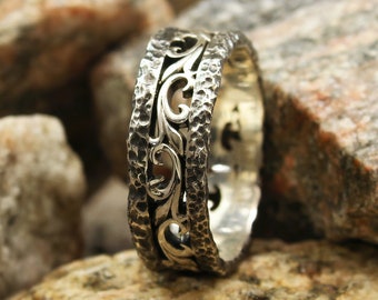 Unique hammered wedding band in vintage style, Vine and rock silver ring, Men's rock wedding ring, Wild nature ring, Sterling silver ring