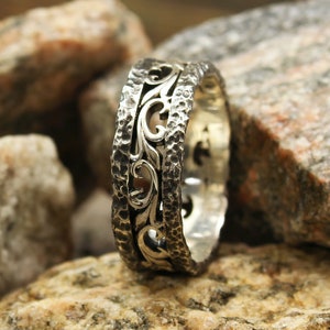 Unique hammered wedding band in vintage style, Vine and rock silver ring, Men's rock wedding ring, Wild nature ring, Sterling silver ring