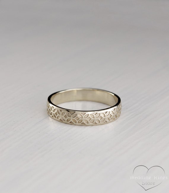 ornament engagement ring
